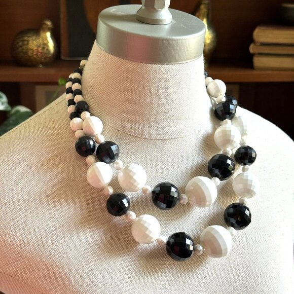 Vintage Black & White Double Strand Statement Necklace W/ Chunky Disco Ball Bead - Picture 3 of 6